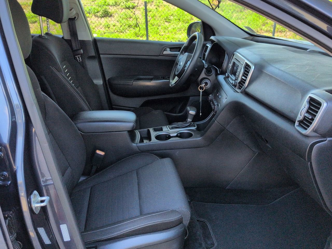 Used 2018 Kia Sportage LX FWD image 25