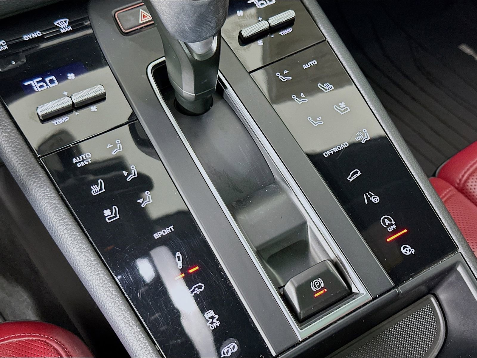 Used 2023 Porsche Macan S image 16