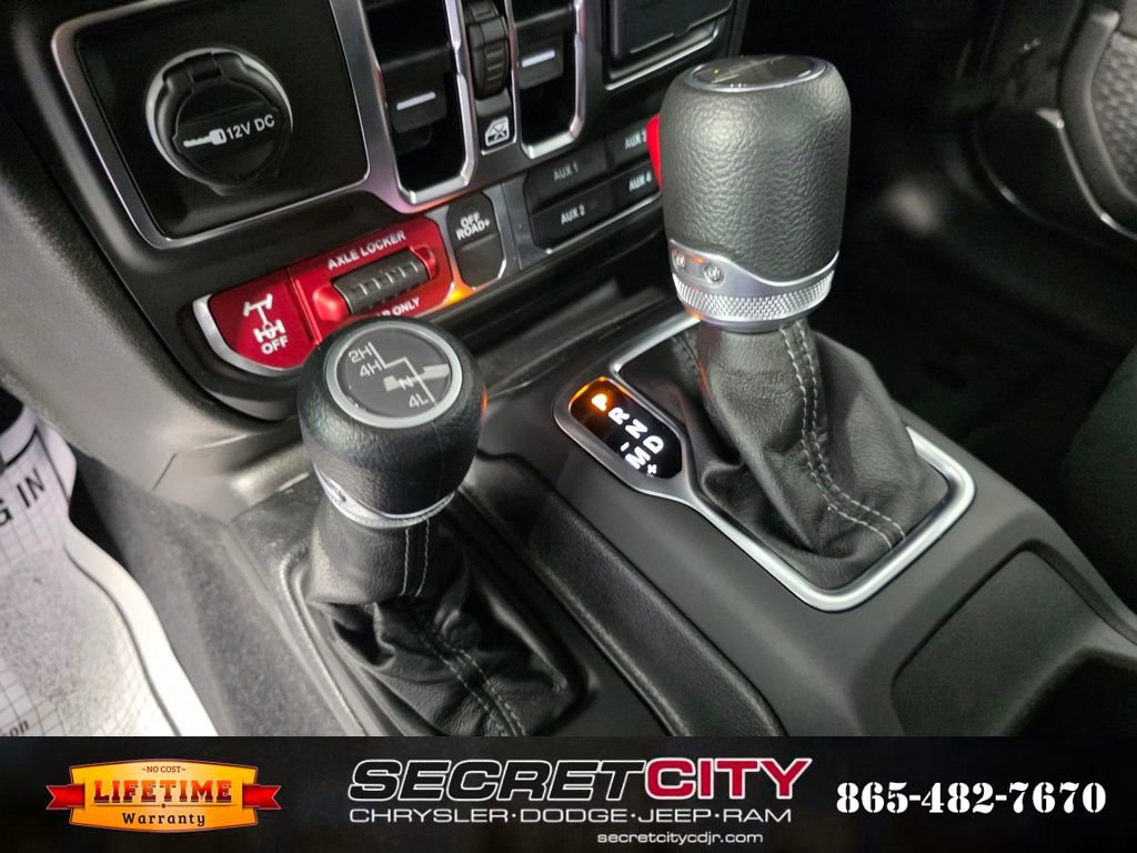 New 2025 Jeep Gladiator Mojave image 24