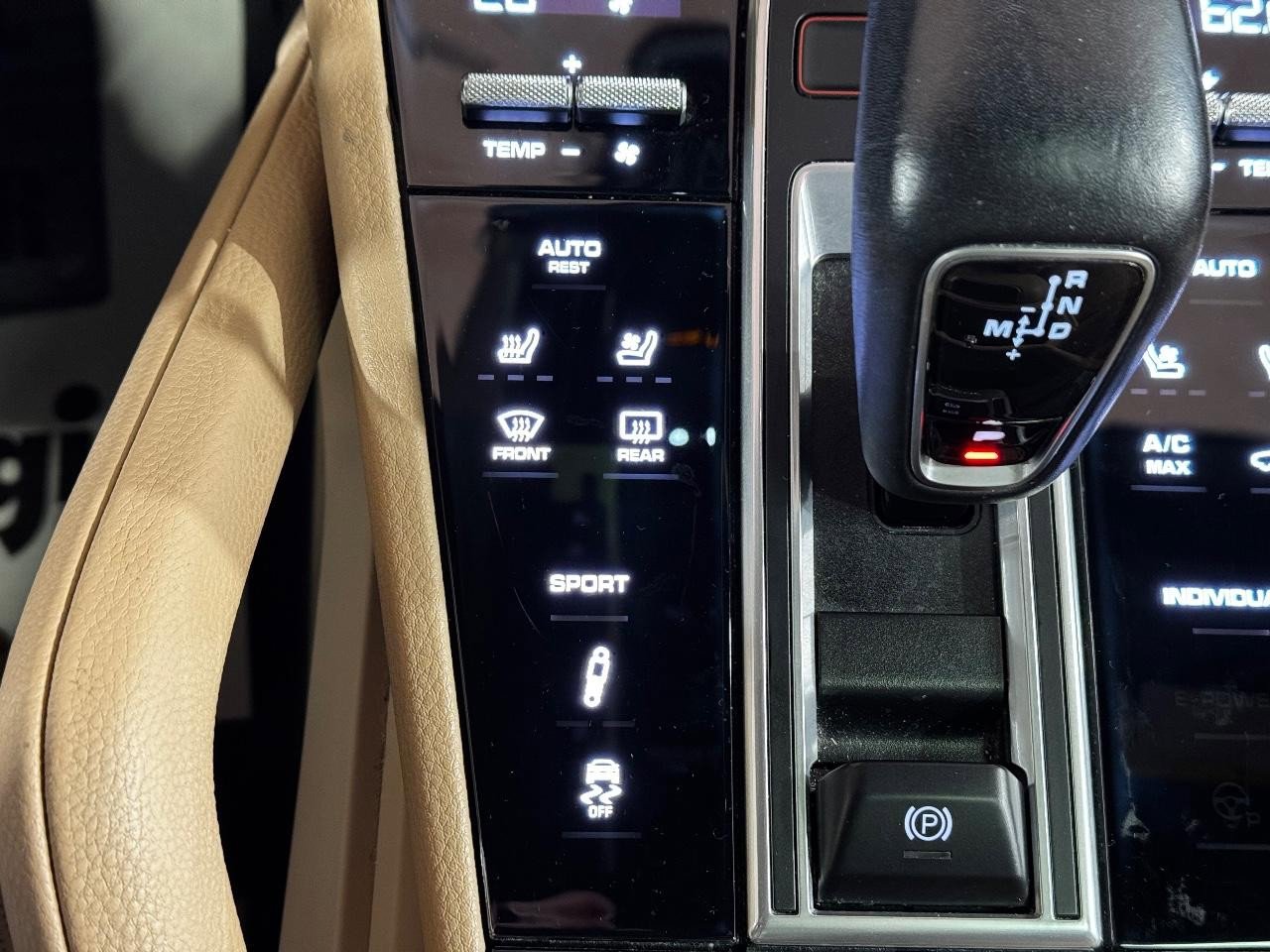 Used 2019 Porsche Cayenne S image 20