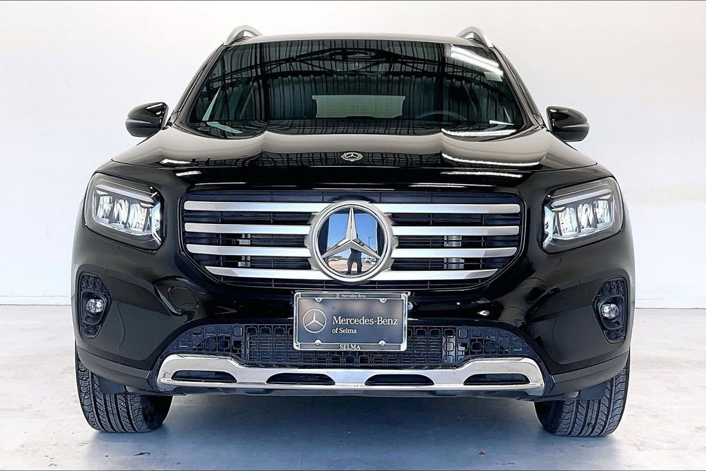 Used 2026 Mercedes-Benz GLB 250 4MATIC image 3