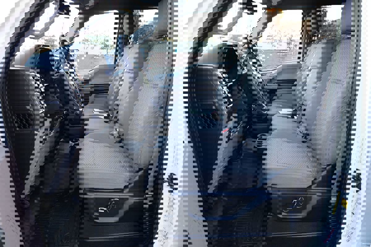 Used 2016 Ford F150 XLT w/ Equipment Group 302A Luxury image 11