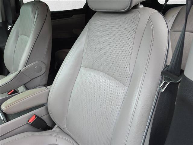 Used 2022 Honda Odyssey Elite image 15