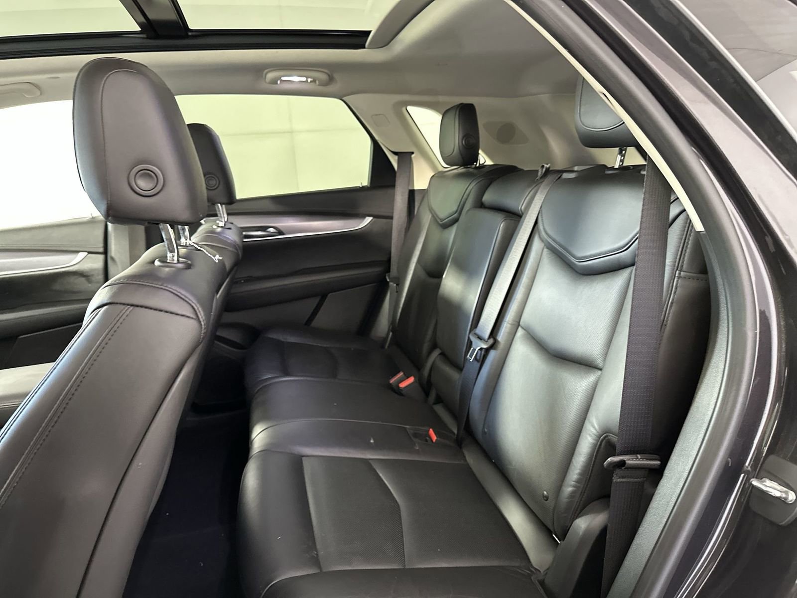 Used 2017 Cadillac XT5 Luxury w/ Driver Awareness Package image 27