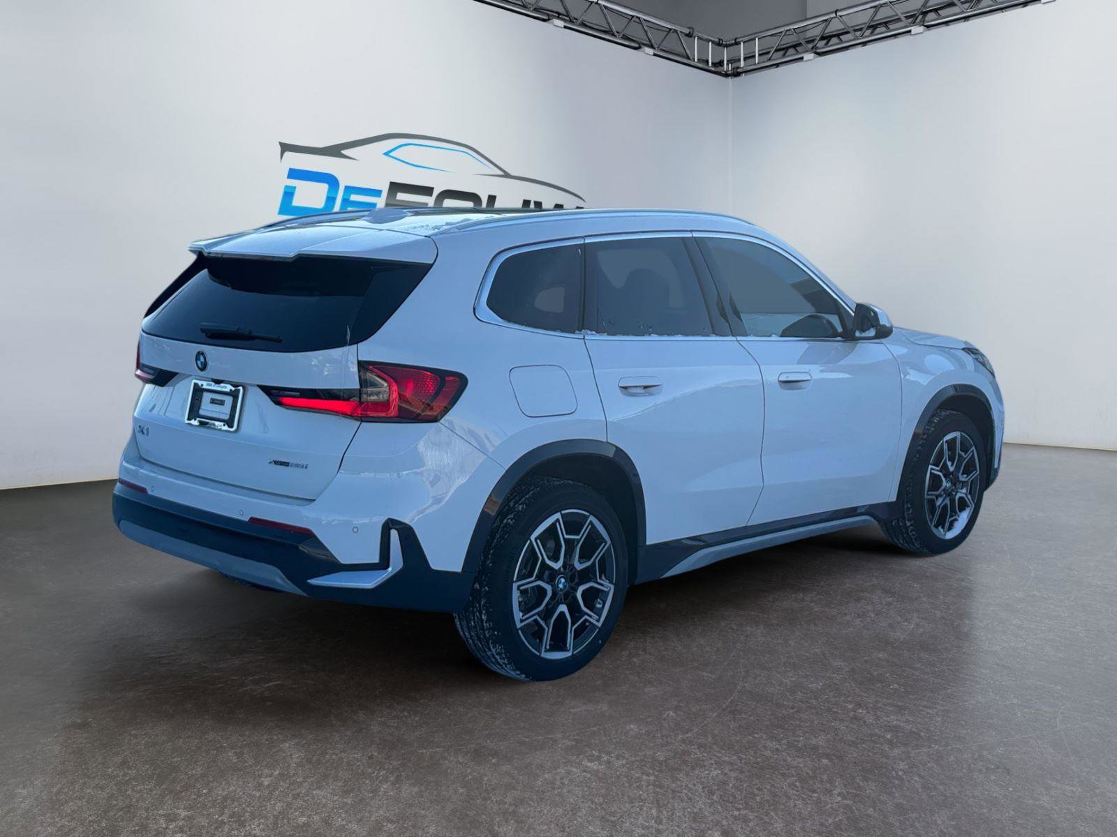 New 2026 BMW X1 xDrive28i w/ Convenience Package AWD/4WD image 3