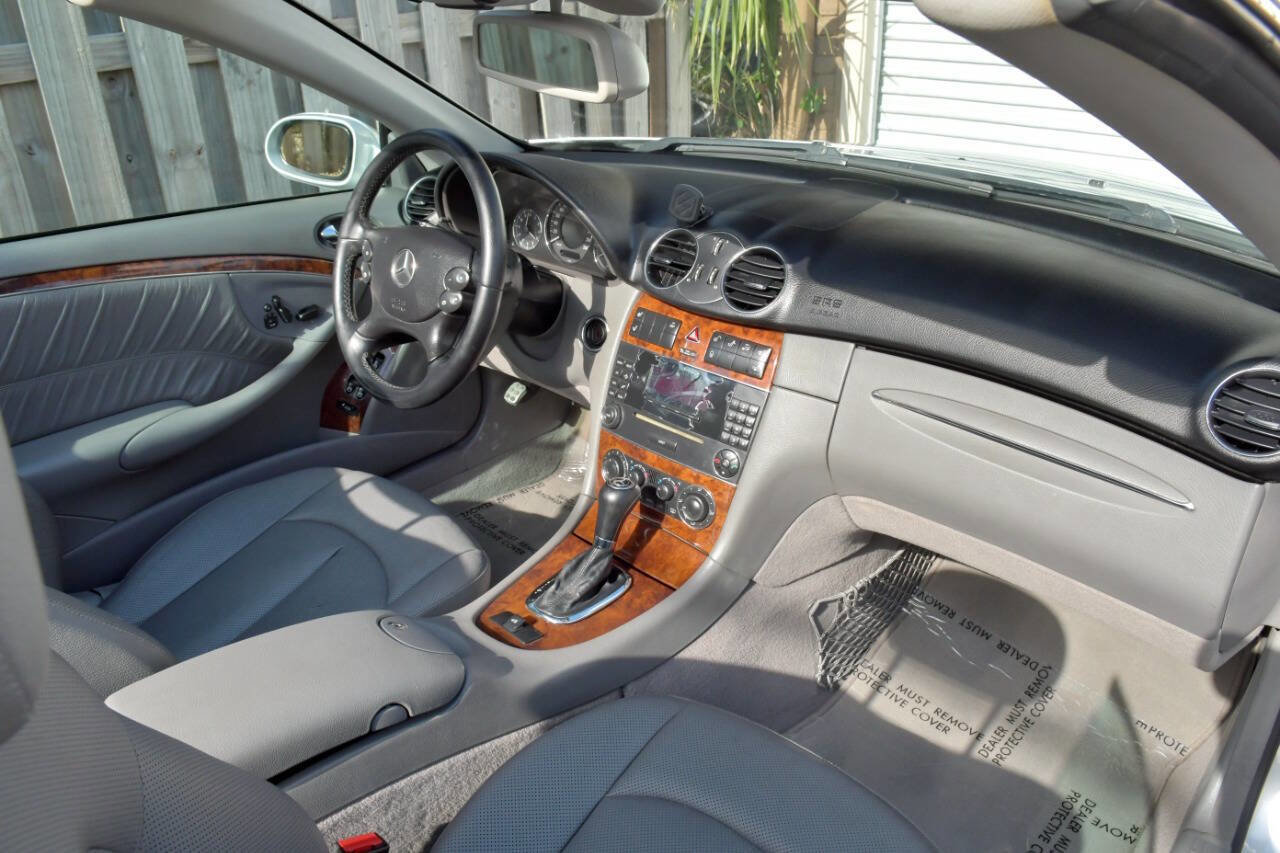 Used 2006 Mercedes-Benz CLK 350 Cabriolet image 32