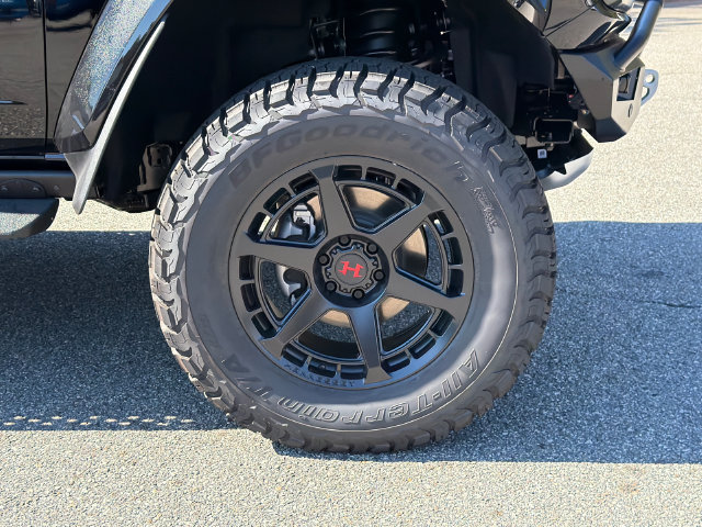 New 2026 Ford Bronco Raptor w/ Interior Carbon Fiber Pack AWD/4WD image 14
