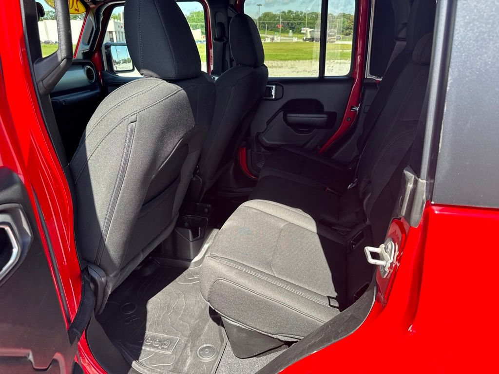 Used 2021 Jeep Gladiator Sport AWD/4WD image 15