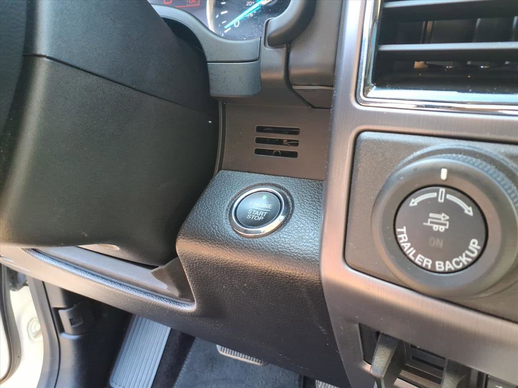 Used 2020 Ford Expedition Platinum image 13