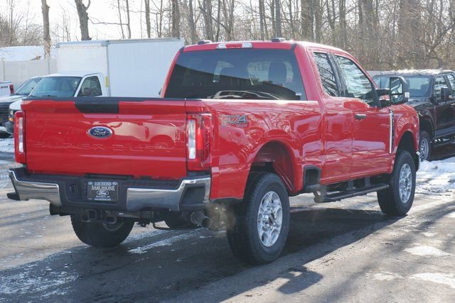 New 2026 Ford F250 XLT w/ FX4 Off-Road Package image 9