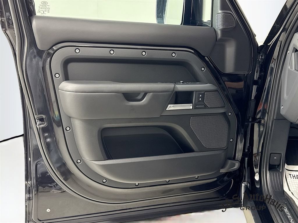 Used 2022 Land Rover Defender 110 X image 23