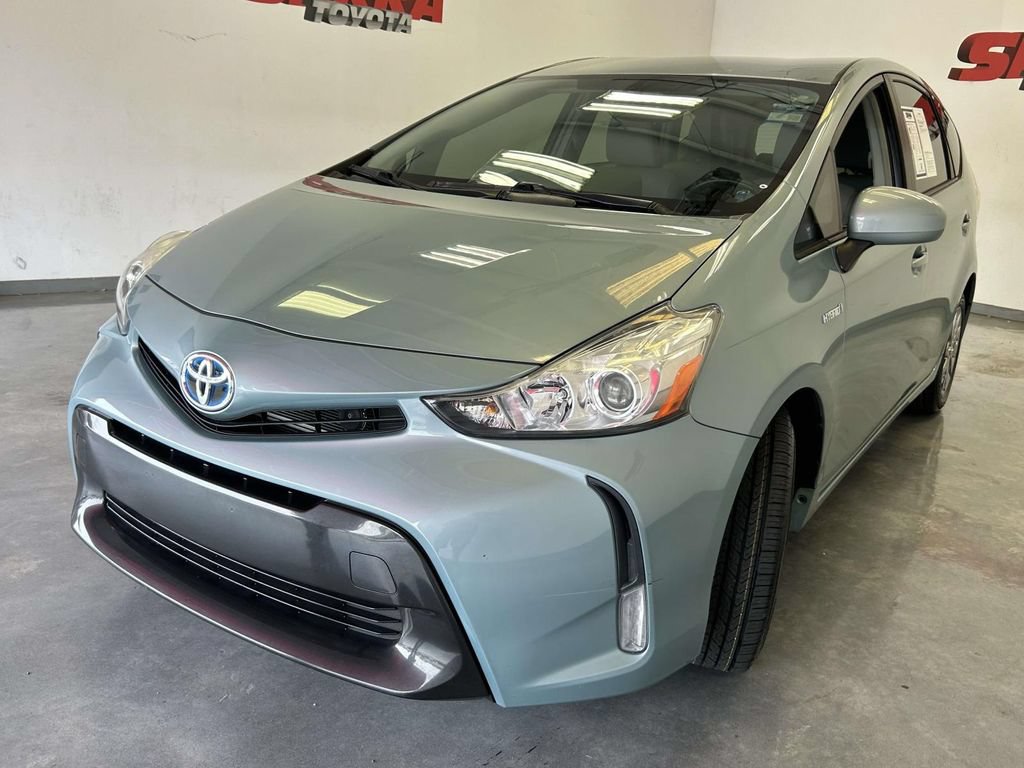Used 2016 Toyota Prius V Four FWD image 7