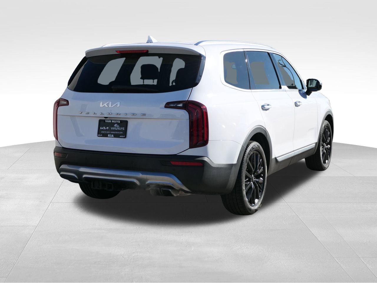 Used 2022 Kia Telluride SX w/ Towing Package image 3