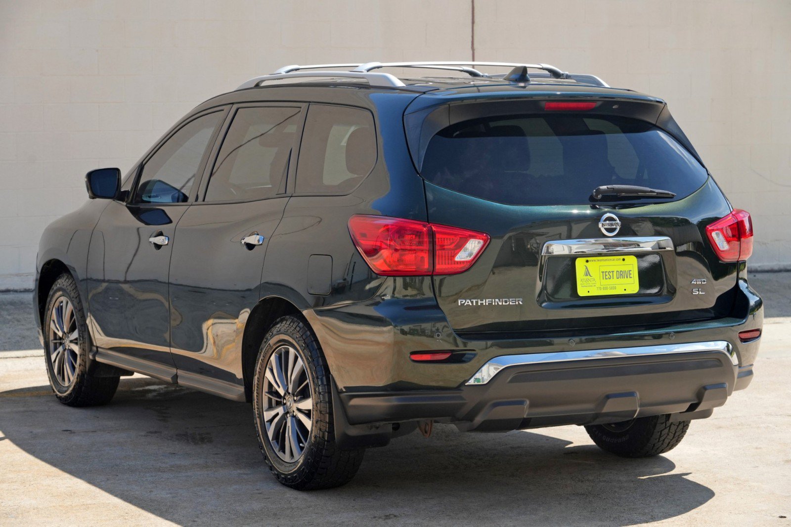 Used 2019 Nissan Pathfinder SL AWD/4WD image 52