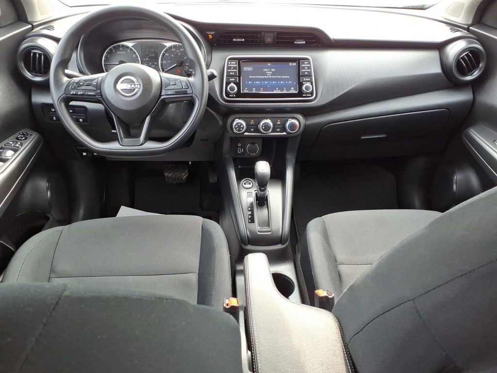 Used 2025 Nissan Kicks Play S FWD image 13
