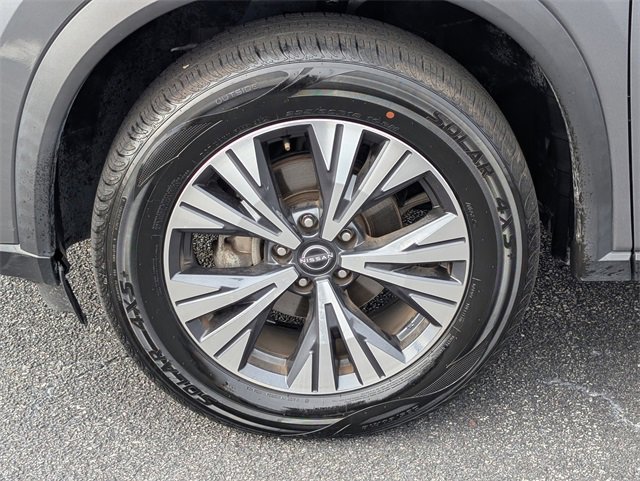 Used 2023 Nissan Rogue SV image 13