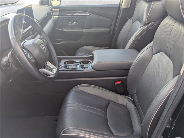 Certified 2025 Honda Pilot Elite image 23