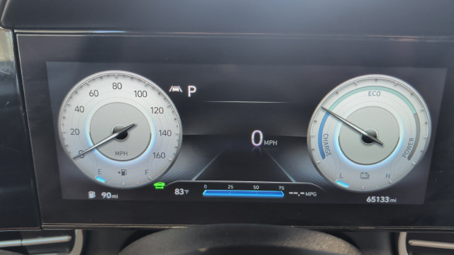 Used 2022 Hyundai Elantra Limited FWD image 17