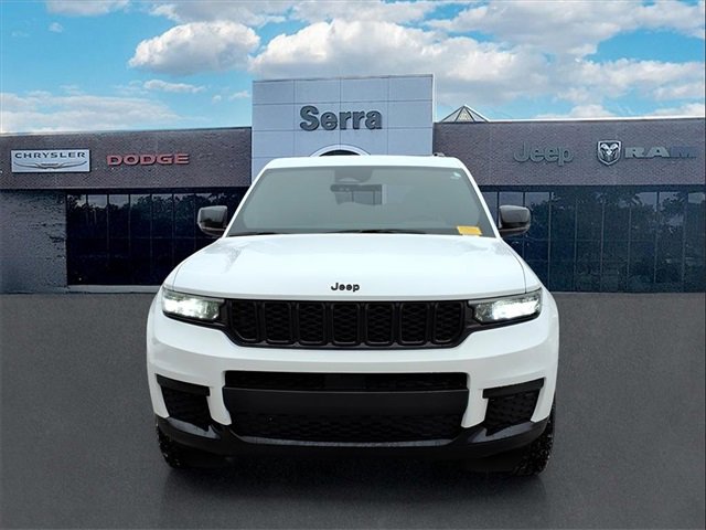 Used 2021 Jeep Grand Cherokee L Laredo image 2