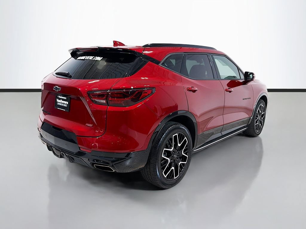 Used 2025 Chevrolet Blazer RS w/ Driver Confidence II Package AWD/4WD image 9