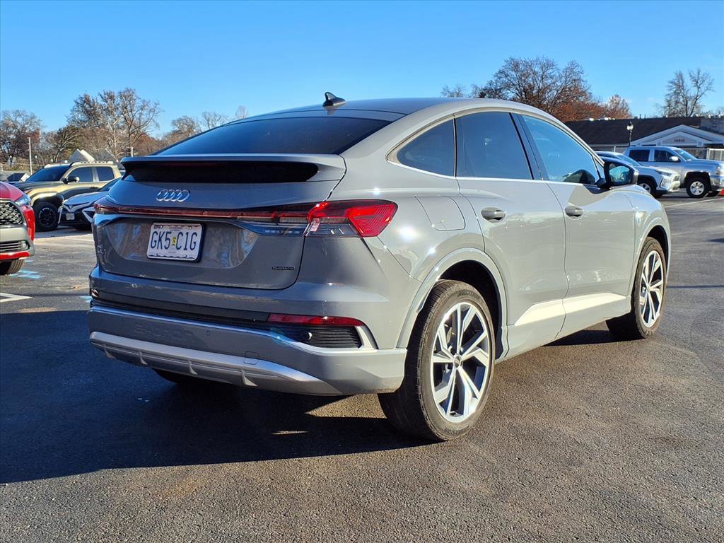 Used 2023 Audi Q4 e-tron Premium image 4