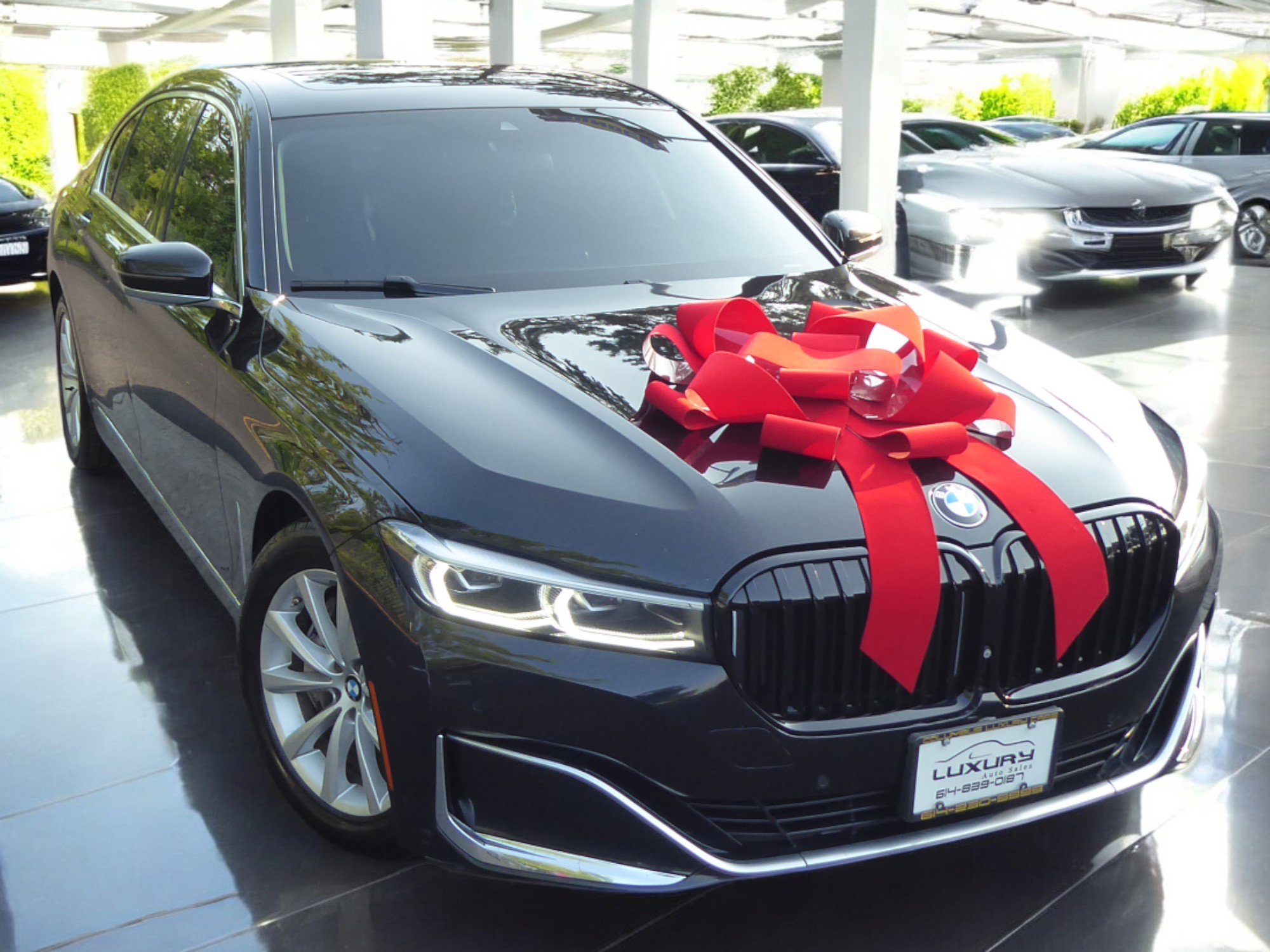 Used 2020 BMW 740i xDrive w/ Cold Weather Package image 2