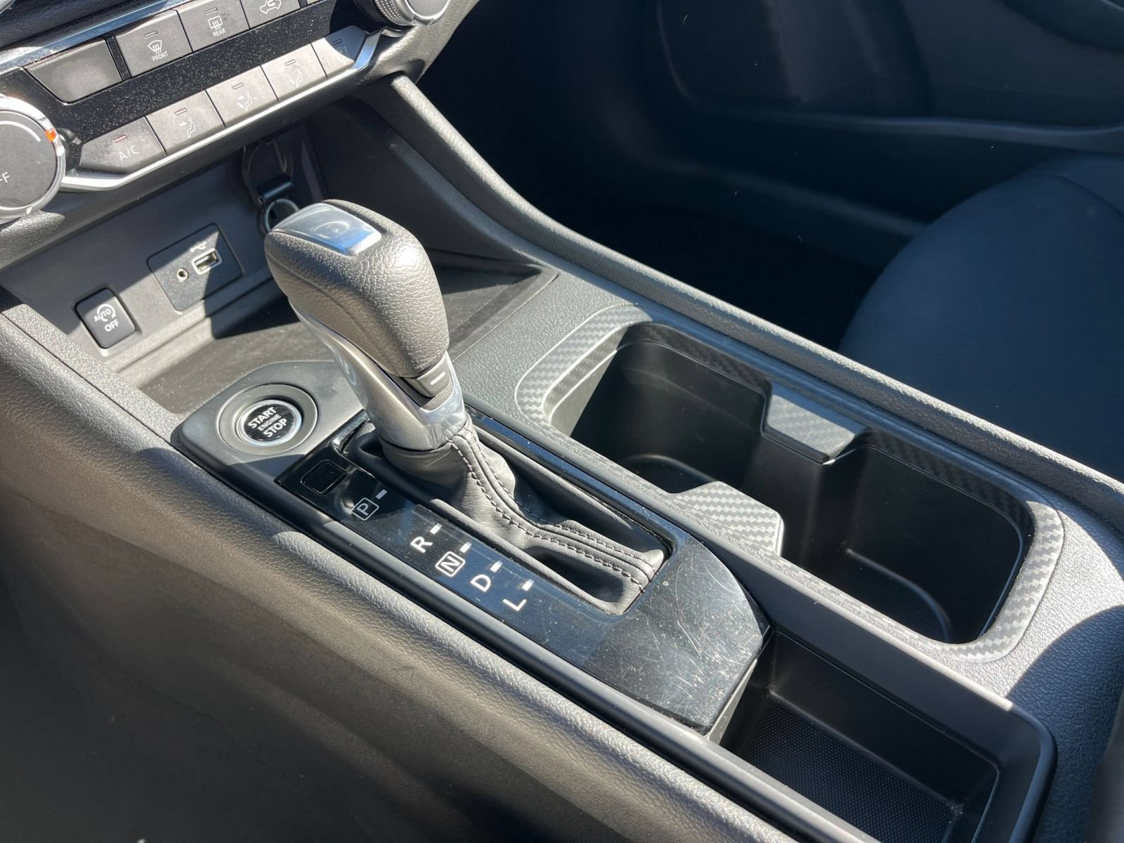 Used 2025 Nissan Sentra S FWD image 38