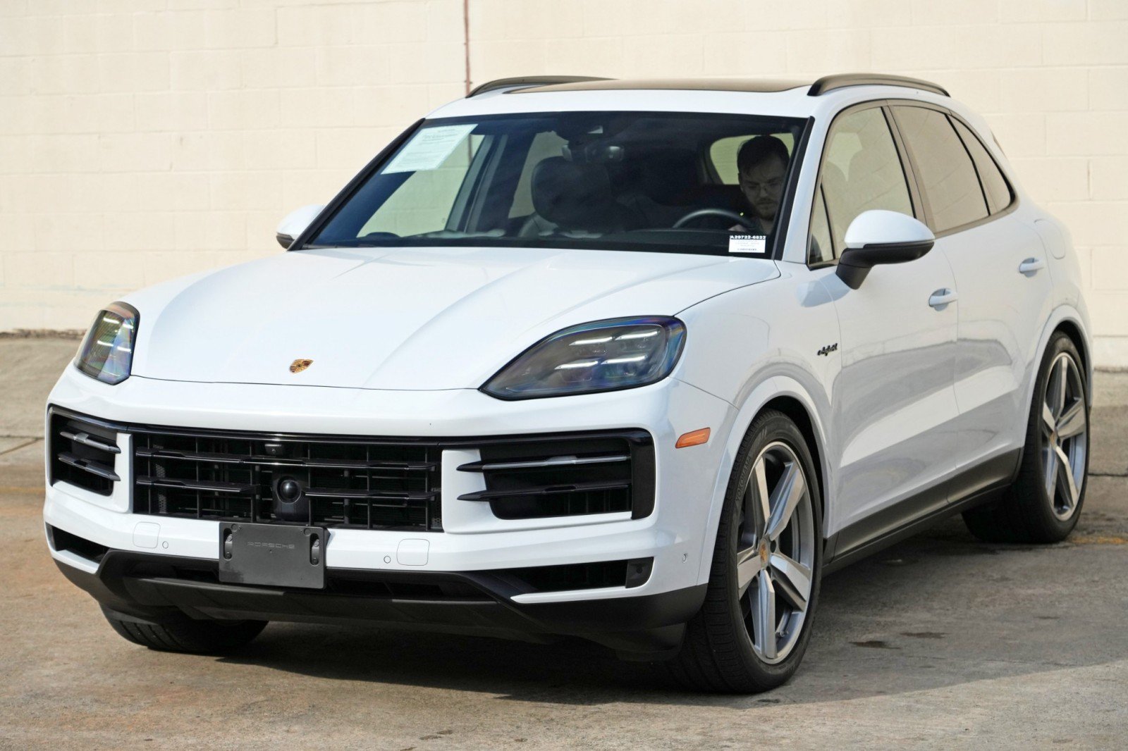 Used 2024 Porsche Cayenne AWD/4WD image 50