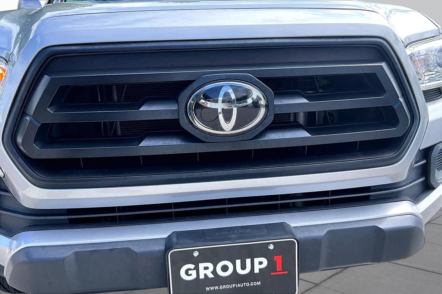 Used 2021 Toyota Tacoma SR AWD/4WD image 29