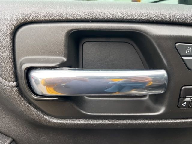 Used 2020 GMC Sierra 2500 Denali w/ Denali Ultimate Package image 10