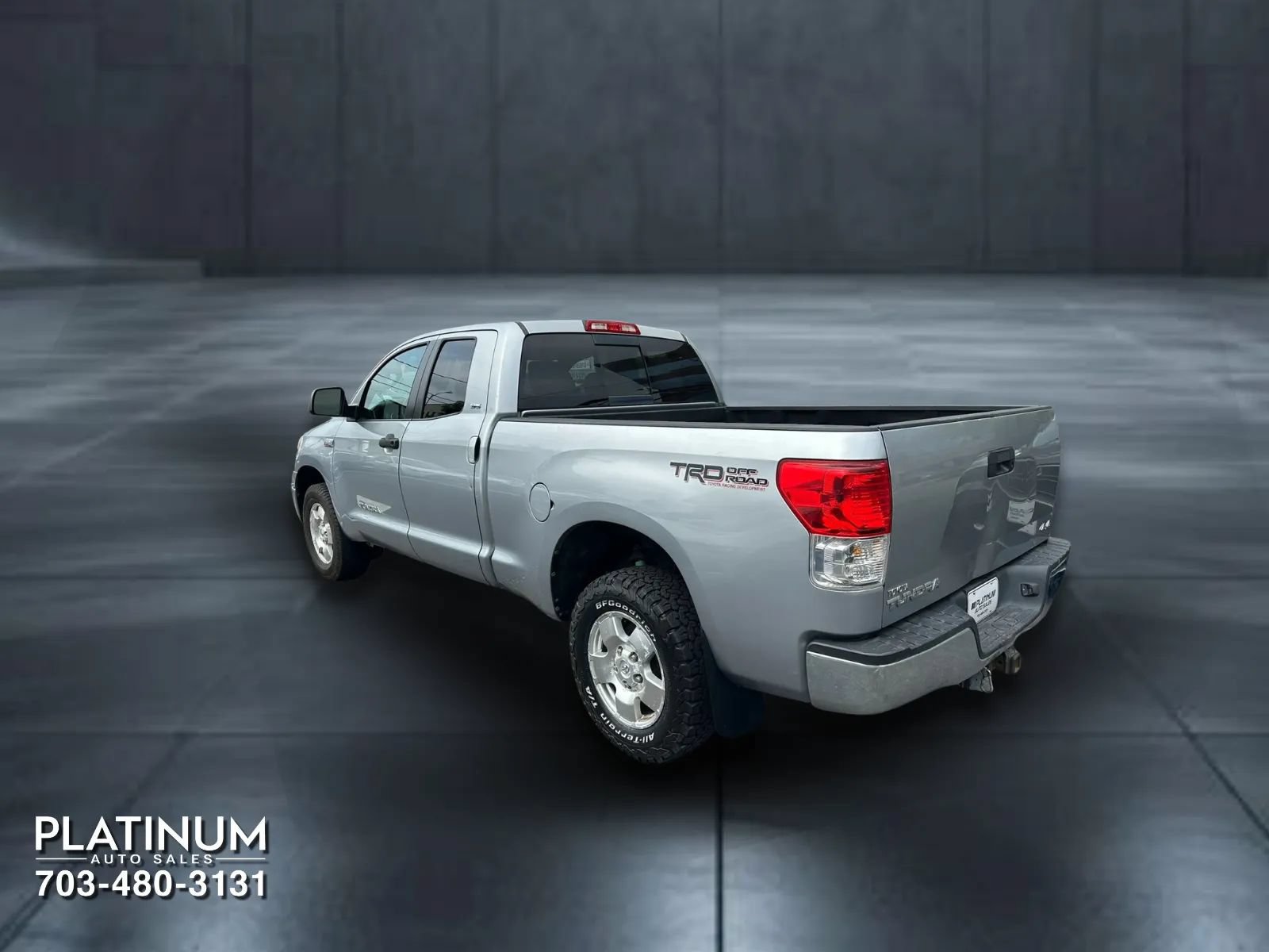 Used 2011 Toyota Tundra 4x4 Double Cab w/ TRD Off-Road Pkg image 9
