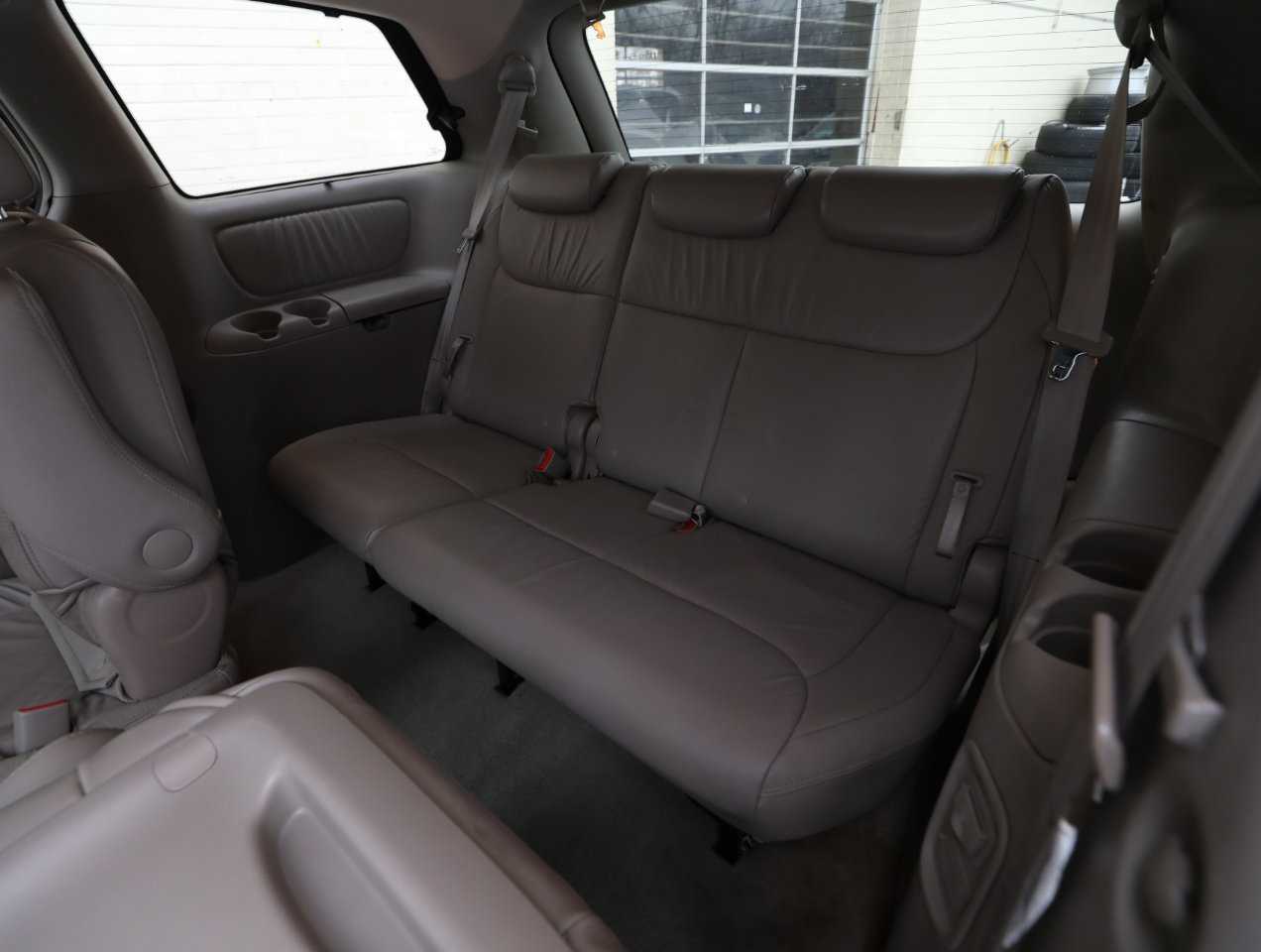 Used 2010 Toyota Sienna XLE FWD image 14