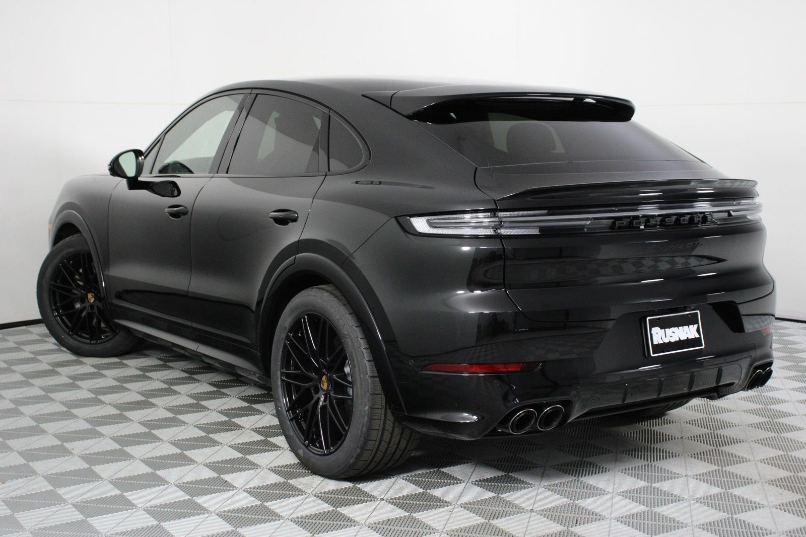 New 2026 Porsche Cayenne GTS AWD/4WD image 3