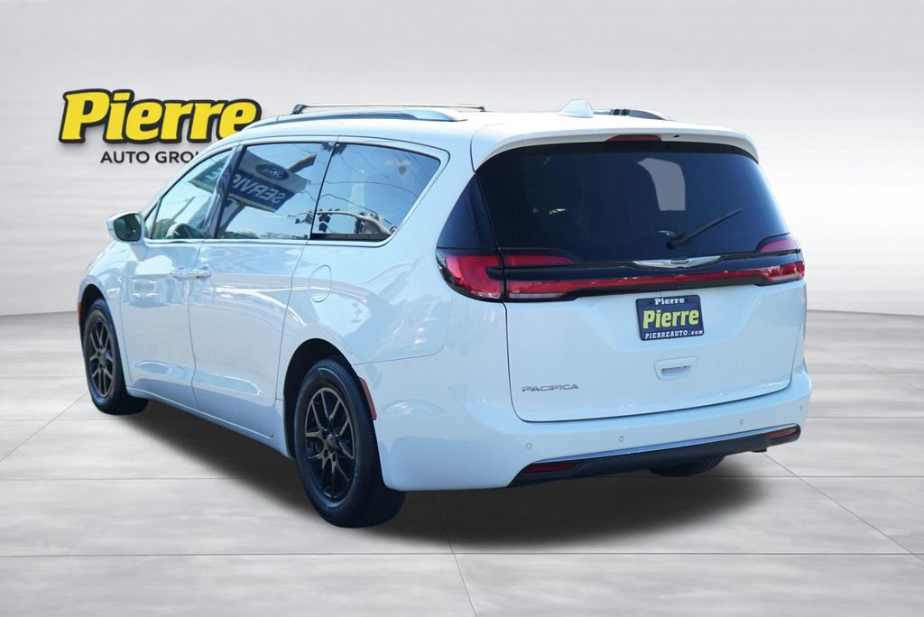 Used 2021 Chrysler Pacifica Touring-L FWD image 8