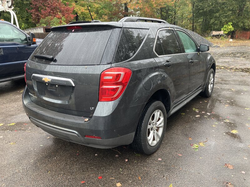 Used 2017 Chevrolet Equinox LT AWD/4WD image 4