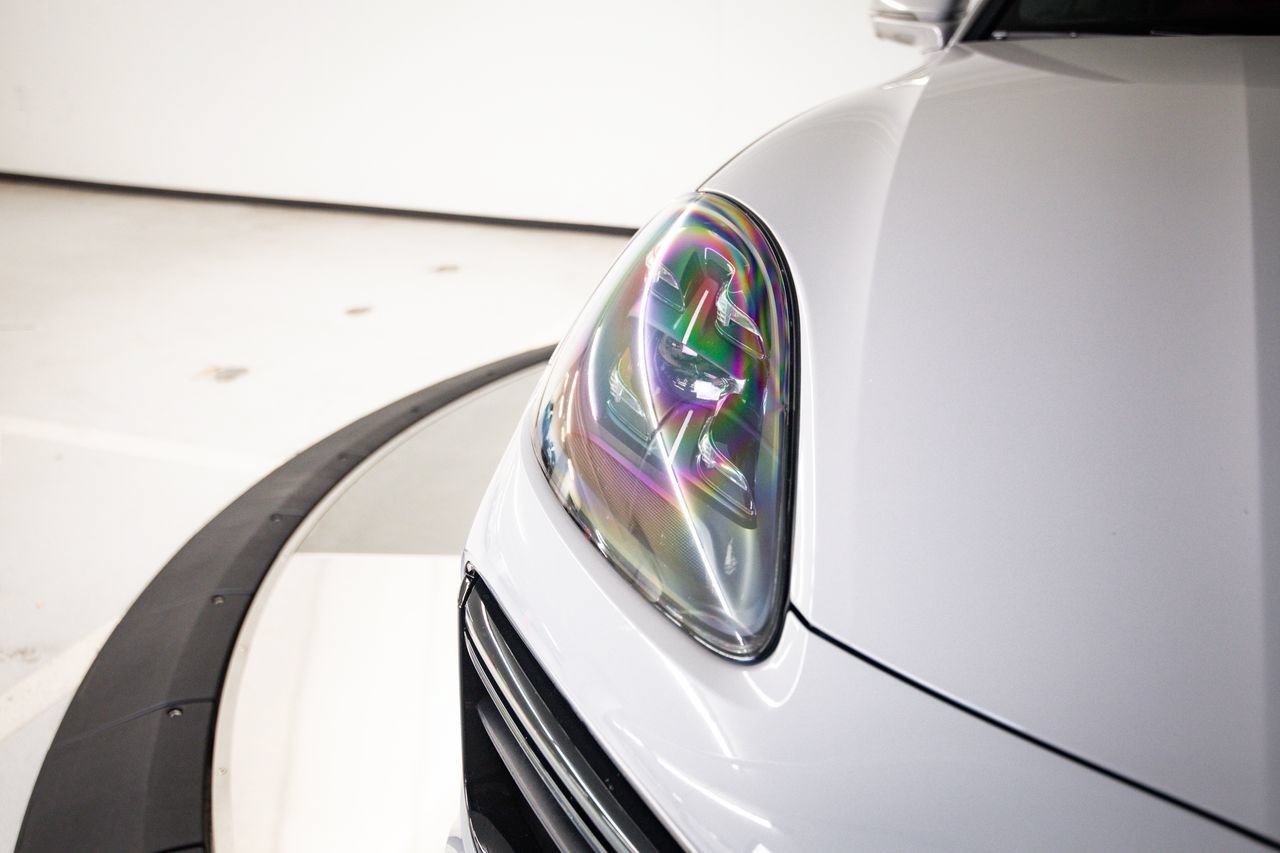 Certified 2022 Porsche Cayenne Turbo AWD/4WD image 13