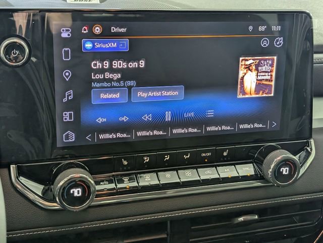 Used 2023 Chevrolet Colorado LT w/ LT Convenience Package II image 19