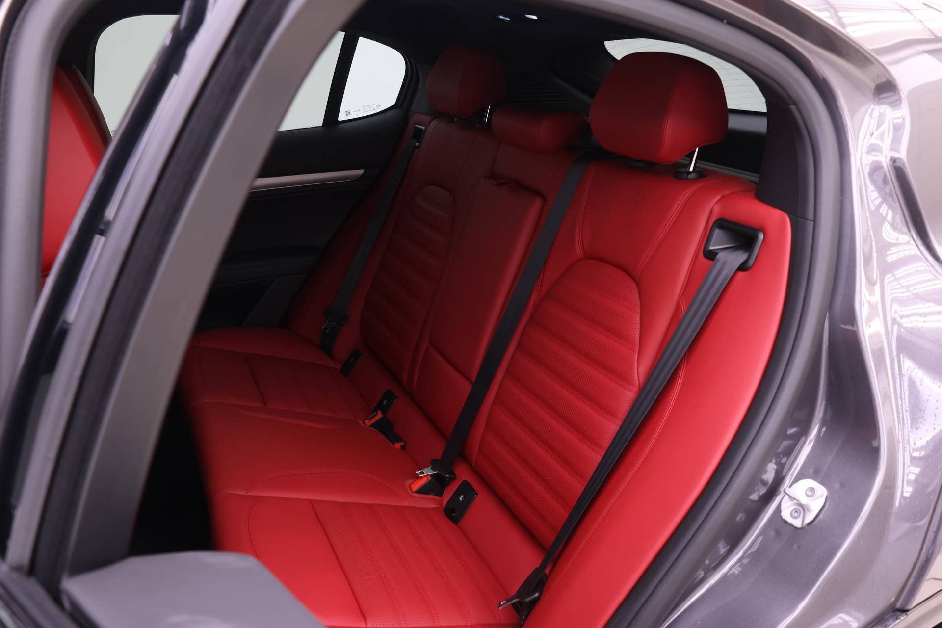 New 2026 Alfa Romeo Stelvio Sprint image 11