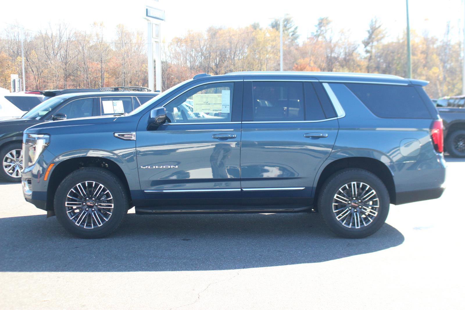 New 2026 GMC Yukon Elevation w/ LPO, Floor Liner Package image 4