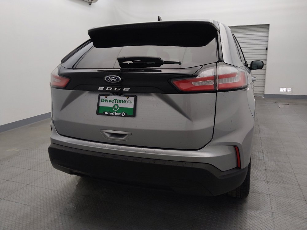 Used 2021 Ford Edge SE image 7