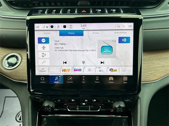 Used 2024 Jeep Grand Cherokee Summit w/ Adv Protech Group IV image 25