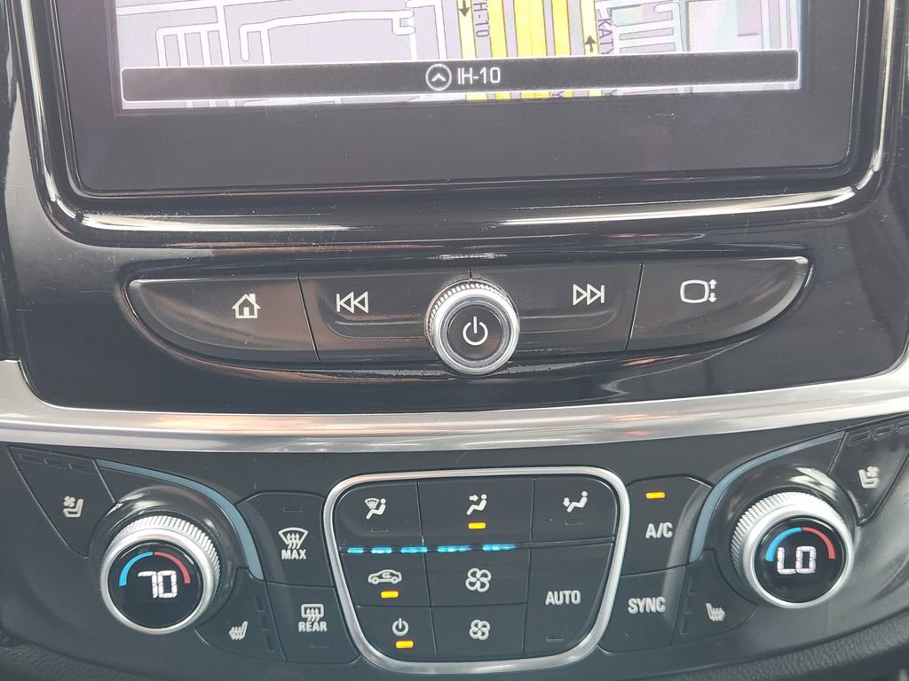 Used 2018 Chevrolet Traverse Premier w/ Driver Confidence II Package FWD image 18