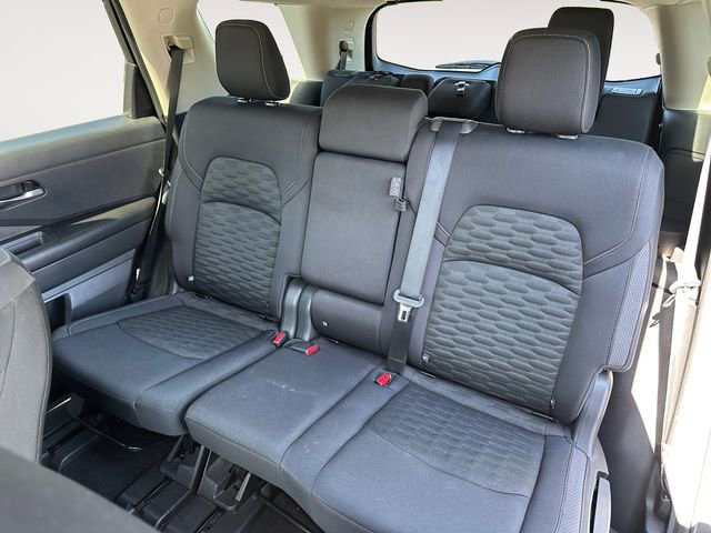Used 2022 Nissan Pathfinder SV AWD/4WD image 13