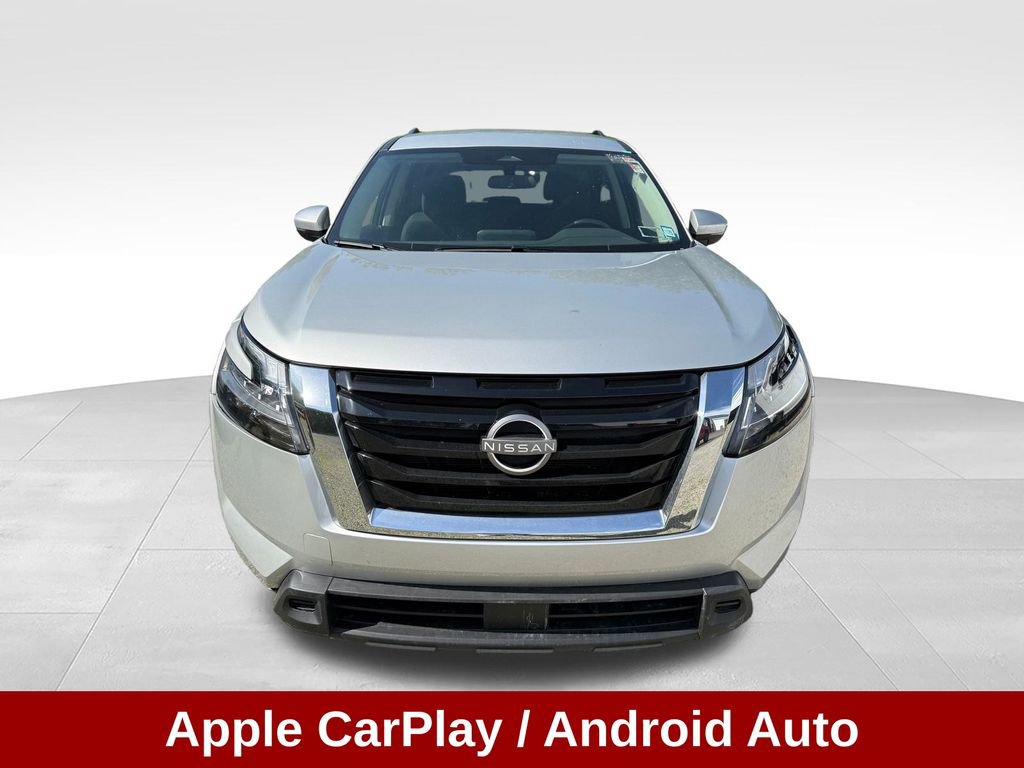 Used 2025 Nissan Pathfinder SV AWD/4WD image 10