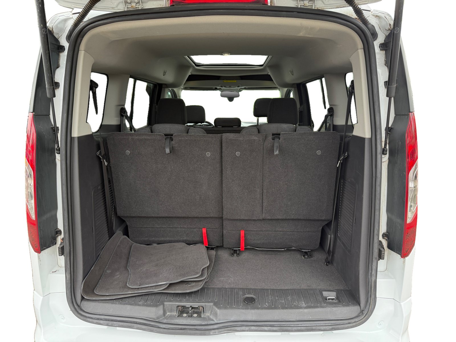Used 2017 Ford Transit Connect XLT FWD image 17