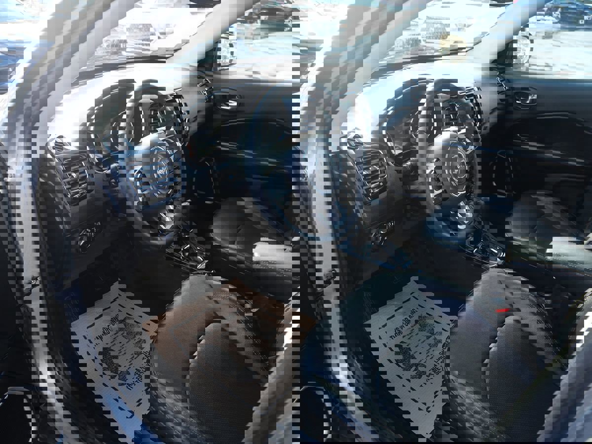 Used 2019 Jeep Compass Limited w/ Safety & Security Group image 9