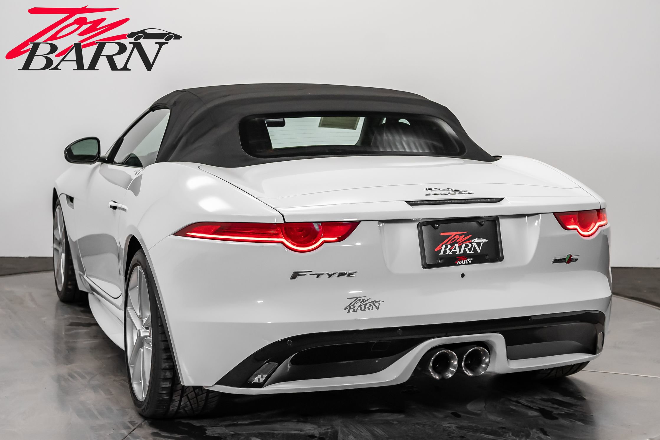 Used 2016 Jaguar F-TYPE S image 21