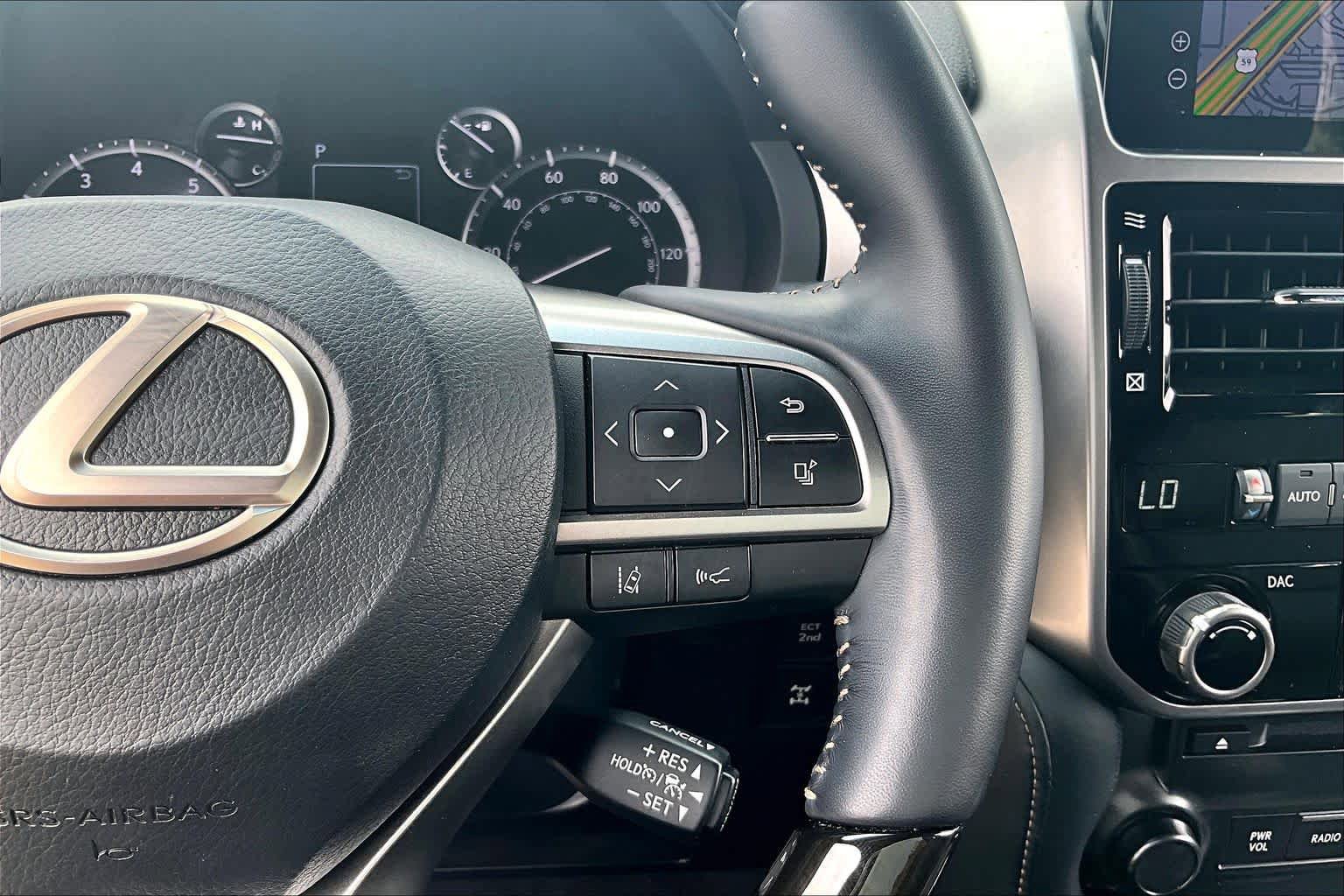 Used 2023 Lexus GX 460 Luxury w/ Accessory Package AWD/4WD image 22
