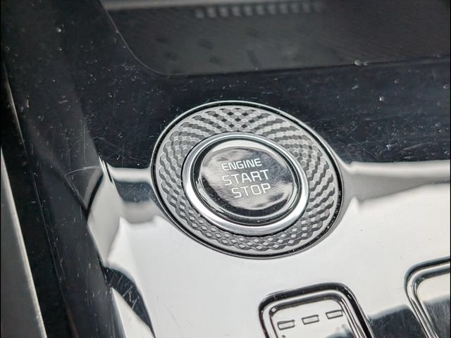 Certified 2025 Kia Niro EX Touring FWD image 11