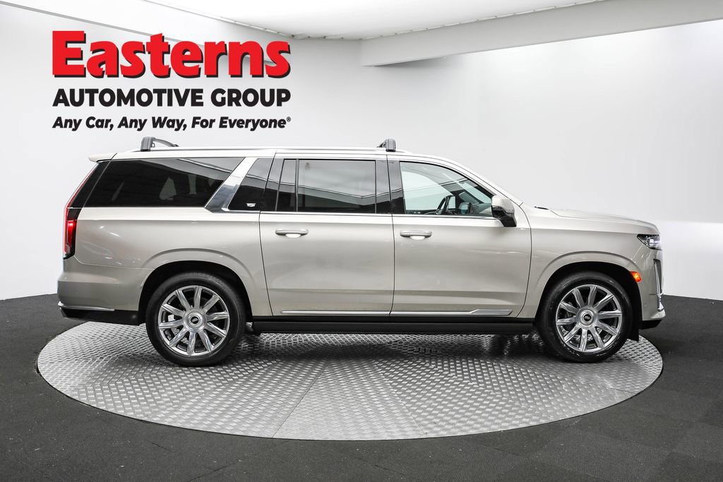 Used 2021 Cadillac Escalade ESV Premium Luxury Platinum image 4